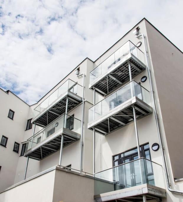 Modern Apartment With Stunning Sea View Weston-super-Mare Eksteriør bilde